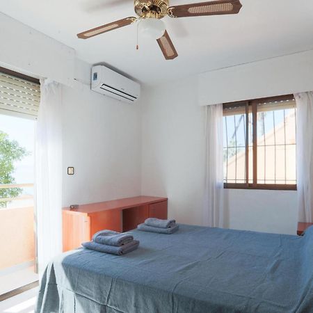 Cozy Home In Los Alcazares With Kitchen ロス・ナレホス エクステリア 写真
