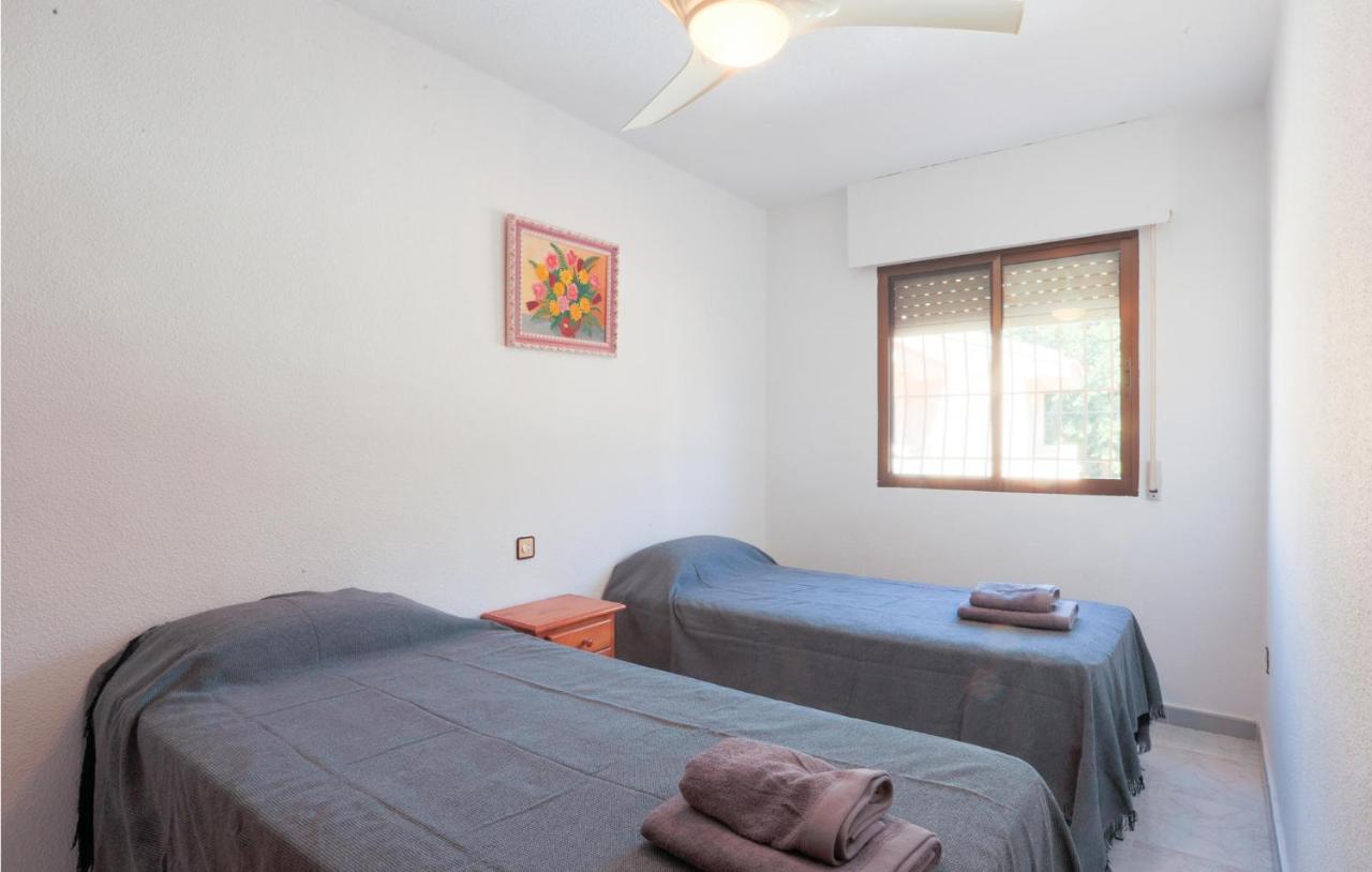 Cozy Home In Los Alcazares With Kitchen ロス・ナレホス エクステリア 写真