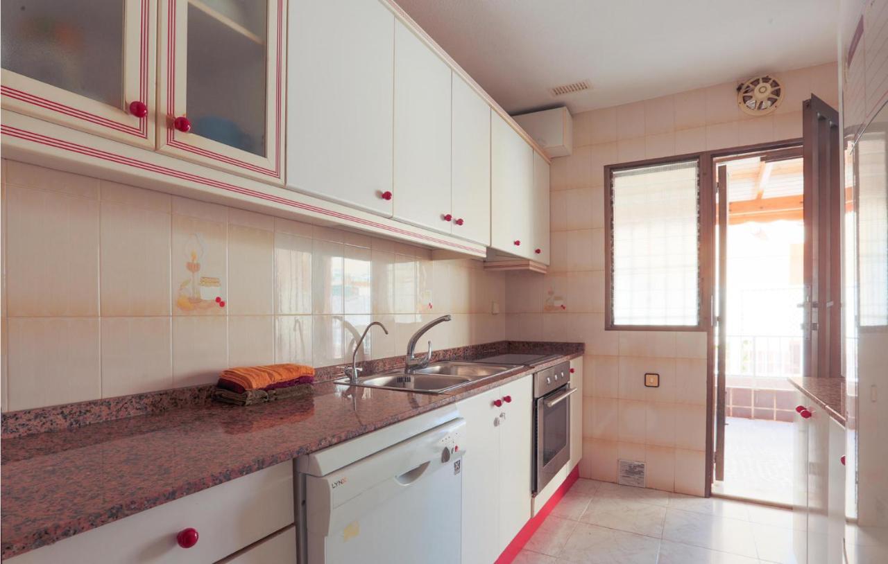 Cozy Home In Los Alcazares With Kitchen ロス・ナレホス エクステリア 写真