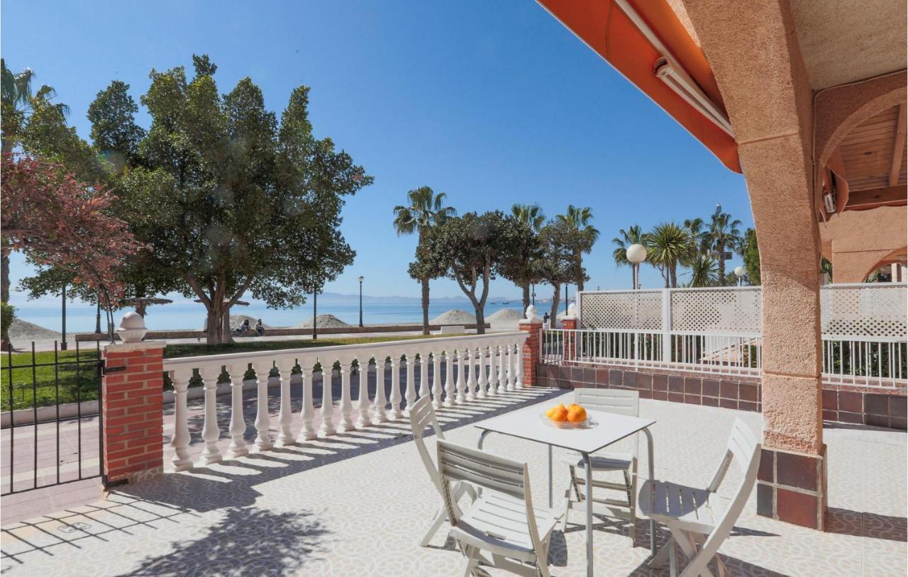 Cozy Home In Los Alcazares With Kitchen ロス・ナレホス エクステリア 写真