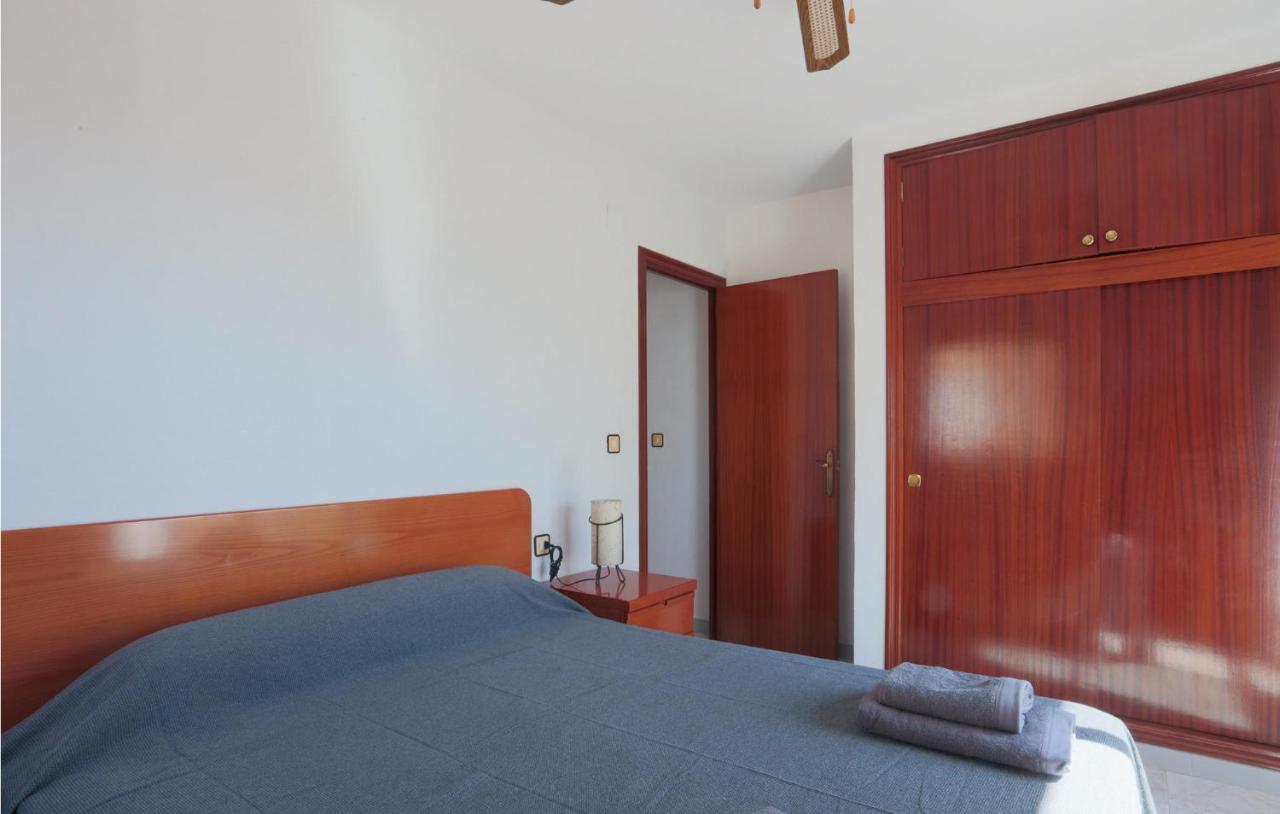 Cozy Home In Los Alcazares With Kitchen ロス・ナレホス エクステリア 写真